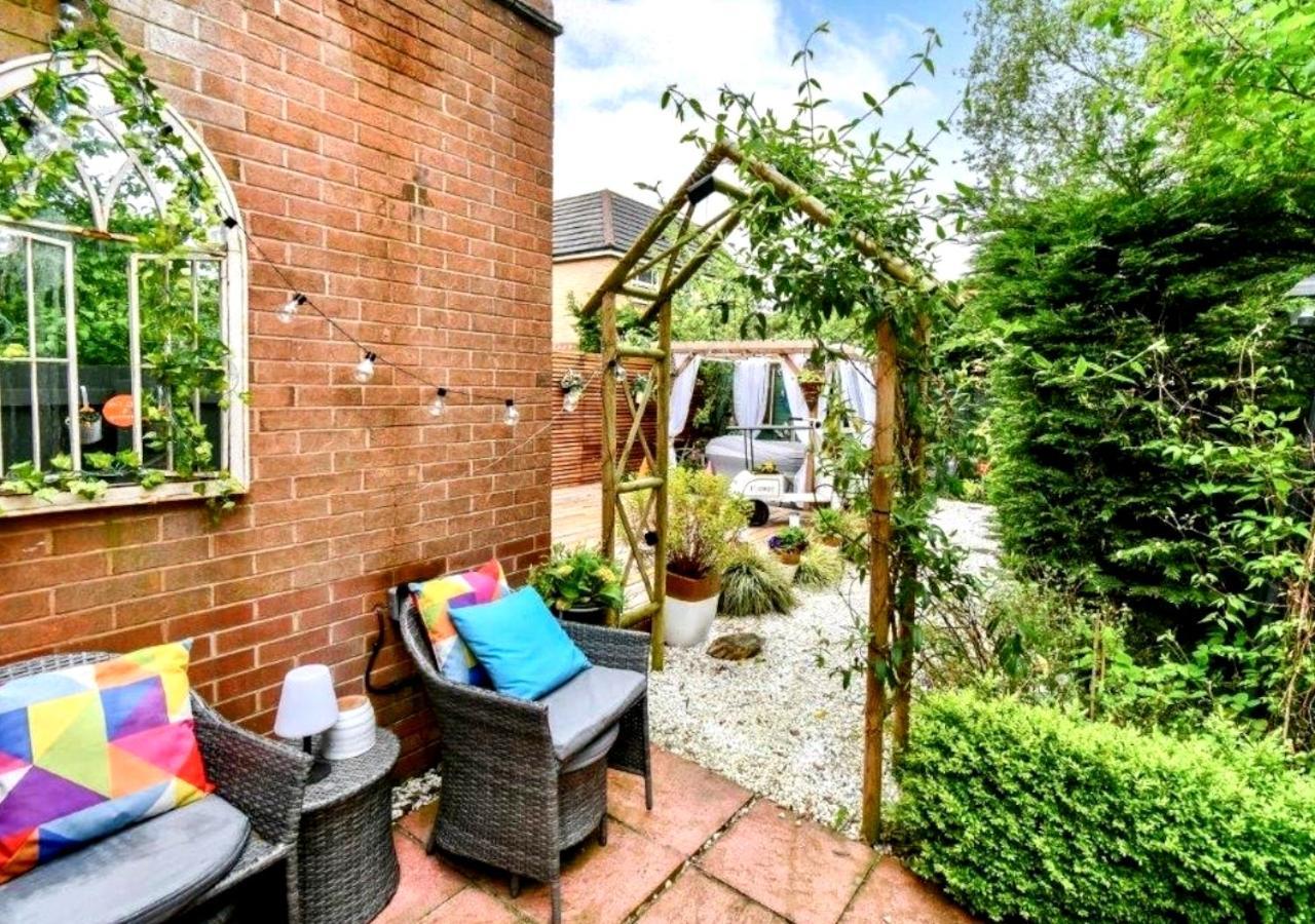 Cosy Garden Flat, Private Hot Tub & Four Poster Bed Lägenhet York Exteriör bild